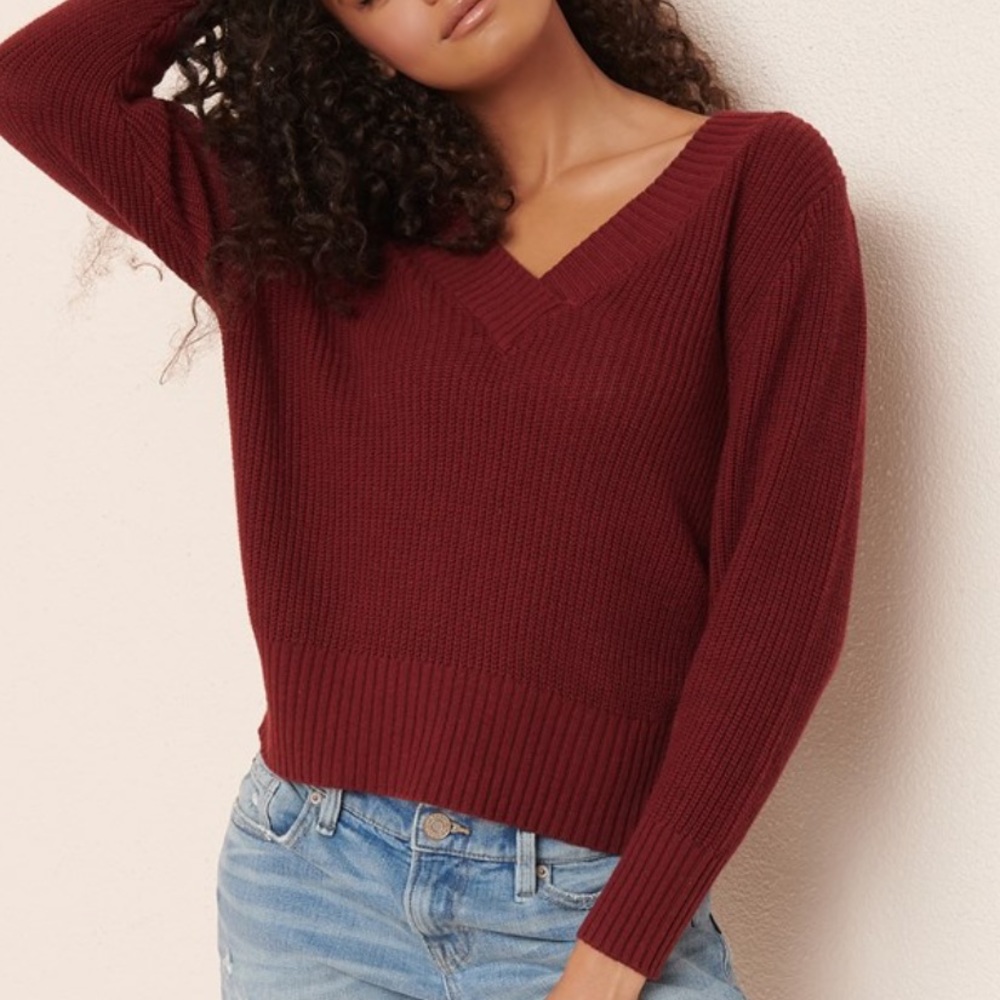 GARAGE | Slouchy V-Neck Sweater